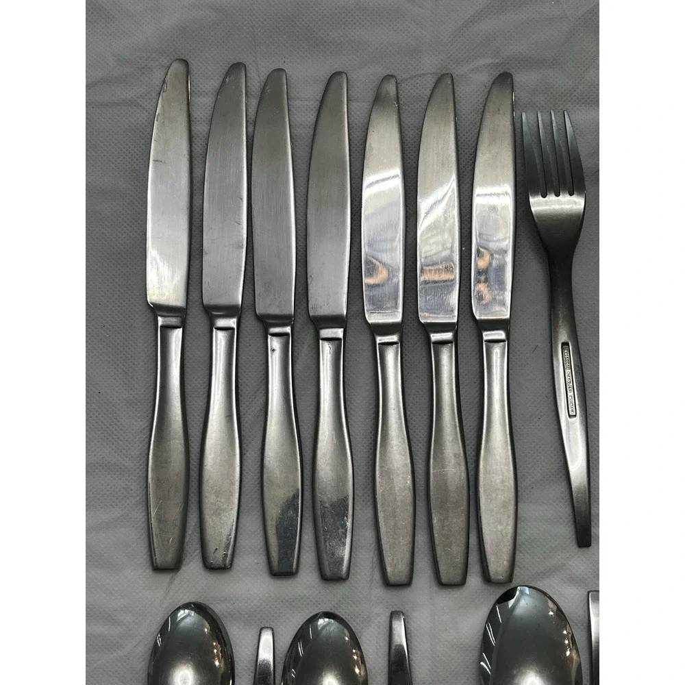 Cambridge Vera Stainless Flatware 23 Pieces Set Forks Spoons Knife Silverware